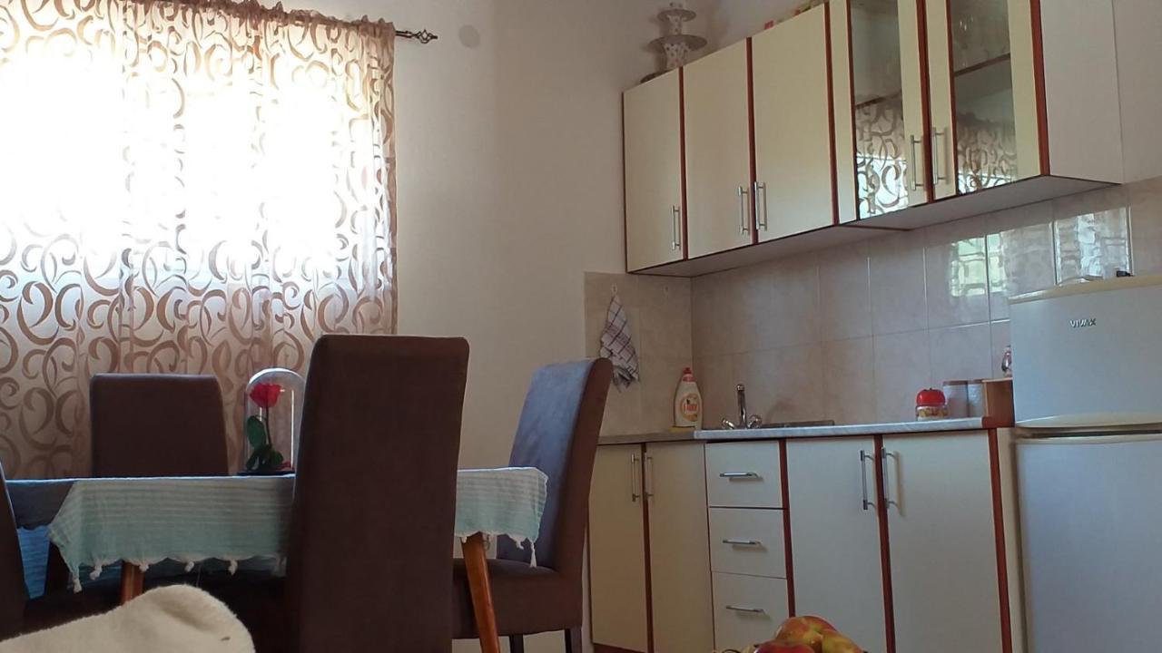 וירפזאר Apartman Vesna מראה חיצוני תמונה