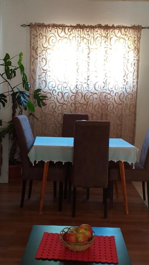 וירפזאר Apartman Vesna מראה חיצוני תמונה