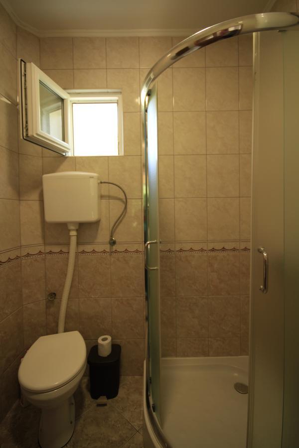 וירפזאר Apartman Vesna מראה חיצוני תמונה